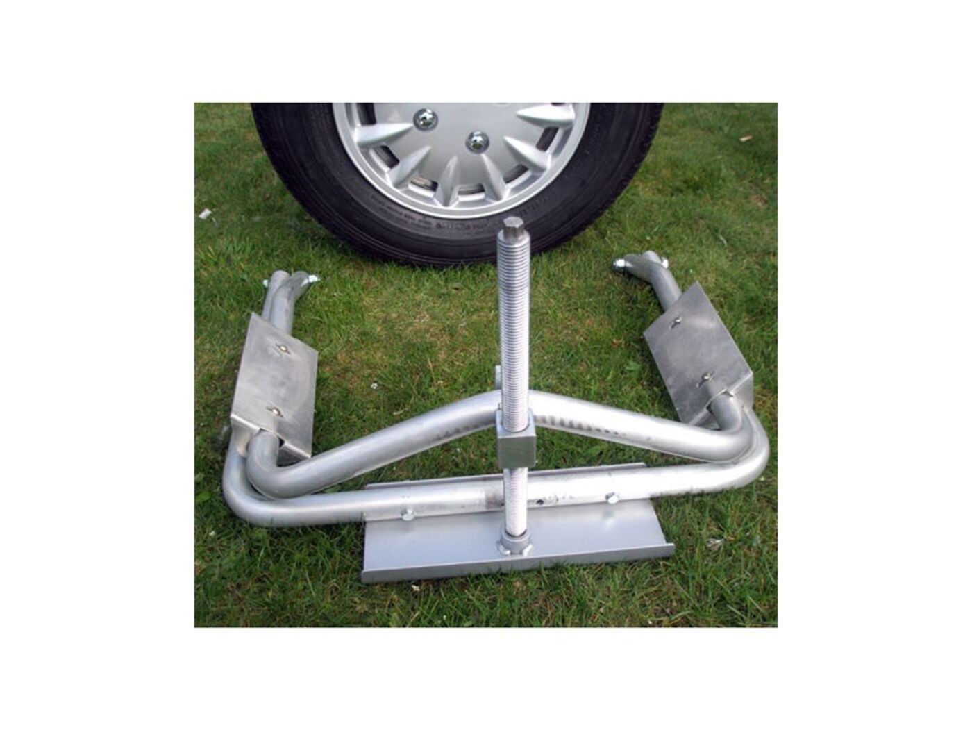 Milenco Aluminium Leveller Homestead Caravans